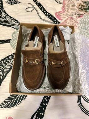 Steve Madden Sand Suede Loafers